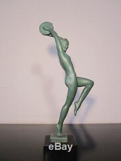Guerbe Ancienne statuette Femme danseuse. Art déco. Max Le Verrier. Signée