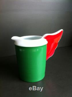 LOT DE 2 POTS À LAIT EN PORCELAINE signés JEAN CHARLES de CASTELBAJAC