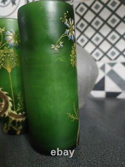 Paire De Vases rouleaux verre emaillé decor fleur feuille non signé