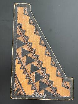 Paire serre-livres signés Art Déco 1940 sculpture bois motifs géometriques