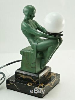 Rare Max le Verrier Art Deco-Tischlampe, Coulée de Métal, Signé. (3n1)