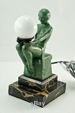 Rare Max le Verrier Art Deco-Tischlampe, Coulée de Métal, Signé. (3n1)