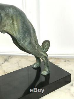Sculpture Art Deco Representant Un Levrier Sur Socle Marbre Signée Carvin