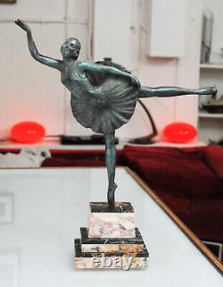 Sculpture en bronze Art Deco d'une danseuse de ballet signée Balleste