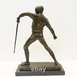 Statue Sculpture Escrime epee Style Art Deco Style Art Nouveau Bronze massif Sig