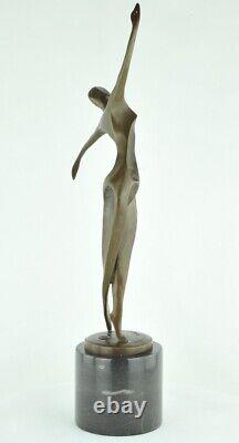 Statue en bronze Nue Danseuse Acrobate Style Moderne Style Art Deco Bronze Signe