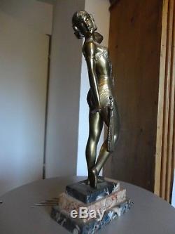 Superbe Ancienne Statuette Art Deco 1920 régule signé. Danseuse